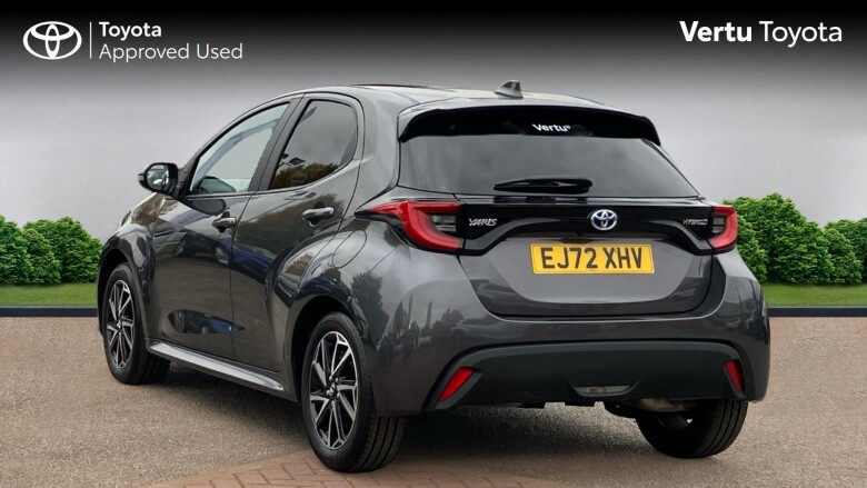 Toyota Yaris 1.5 Hybrid Design 5dr CVT Hybrid Hatchback